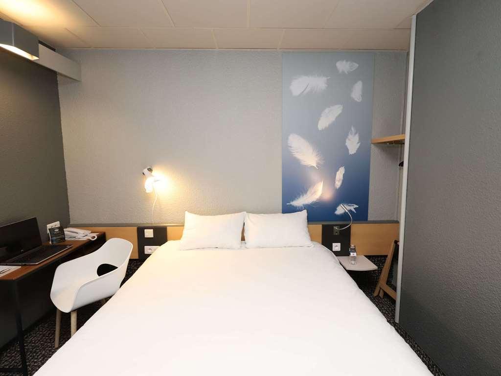 Hotel Ibis Égletons Camera foto