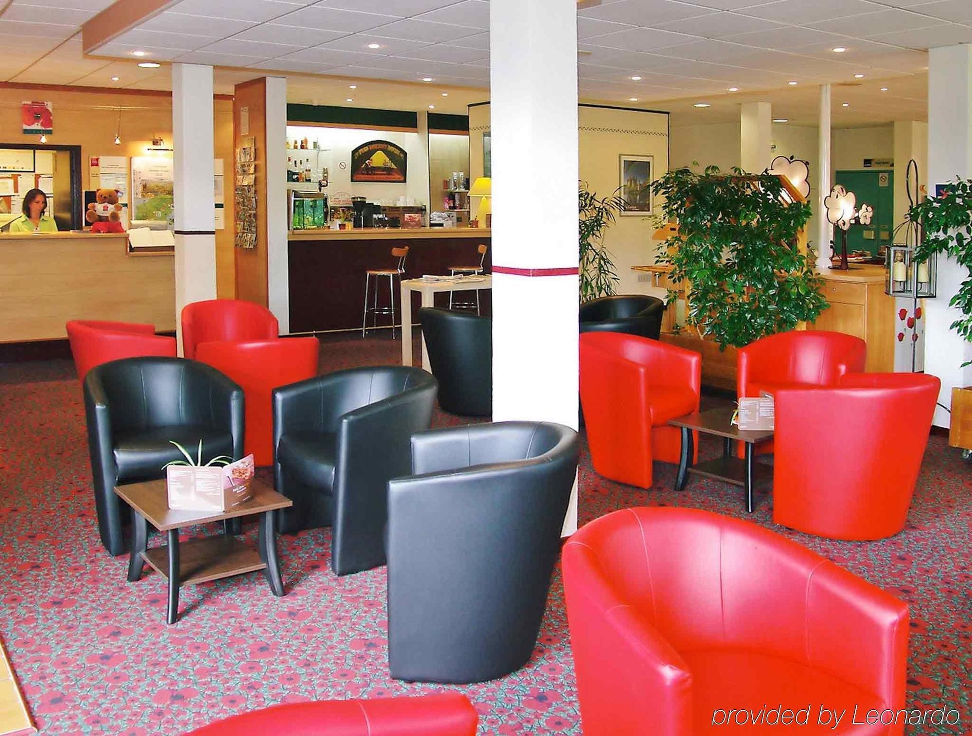 Hotel Ibis Égletons Esterno foto