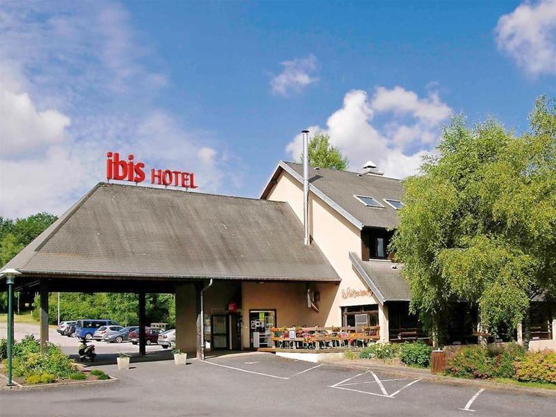 Hotel Ibis Égletons Esterno foto