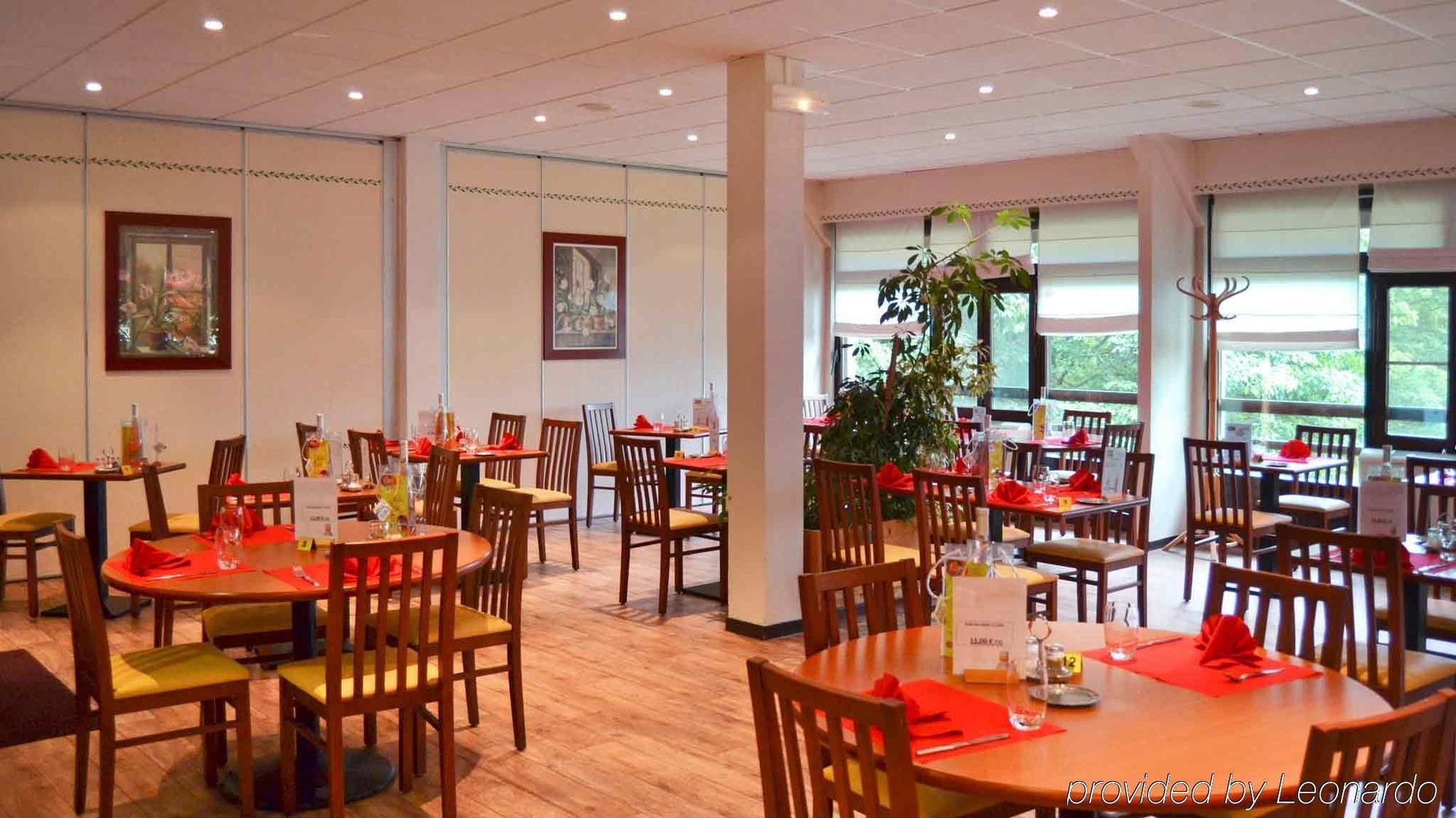 Hotel Ibis Égletons Esterno foto