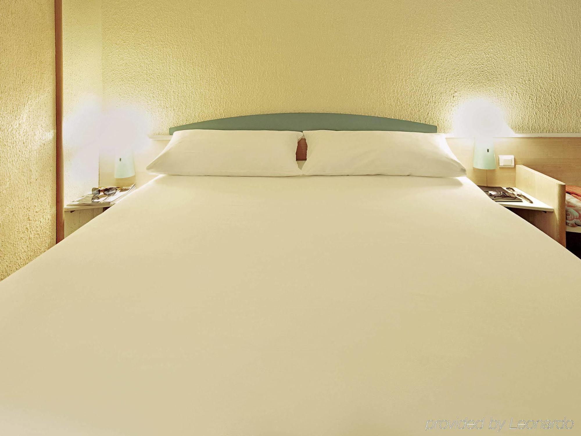 Hotel Ibis Égletons Esterno foto